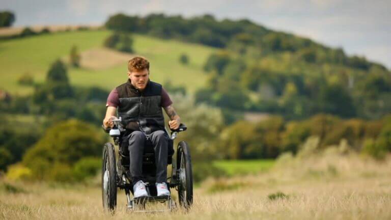 Top 5 Wheelchair-Friendly Trails to Explore This Autumn in the UK